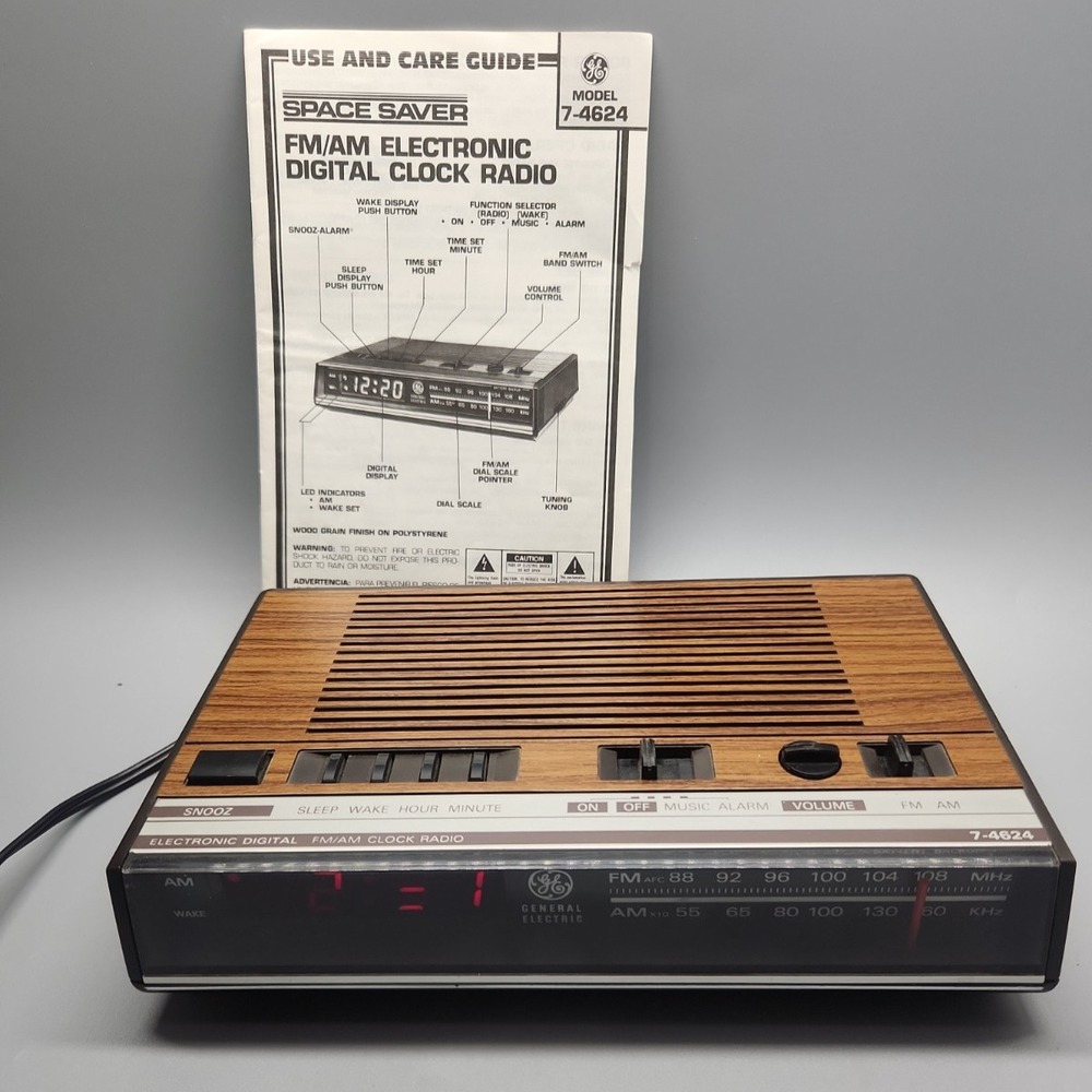 Vintage General Electric Digital Am/Fm Clock Radio 7-4624B -